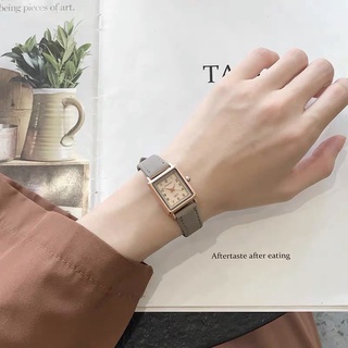 Đồng hồ nữ doukou ulzzang (có sẵn)