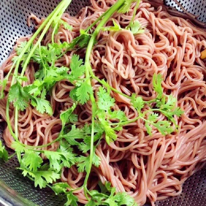 Mì bún/phở gạo lứt đỏ đặc sản Hoàng Minh siêu rẻ (500g) Healthy eatclean, hỗ trợ giảm cân đẹp dáng | BigBuy360 - bigbuy360.vn