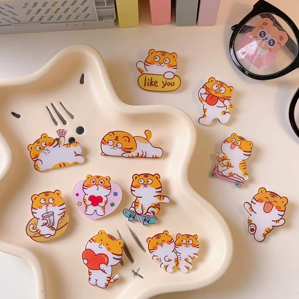 Huy hiệu cài áo bé hổ