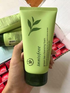 Sữa rửa mặt innisfree trà xanh