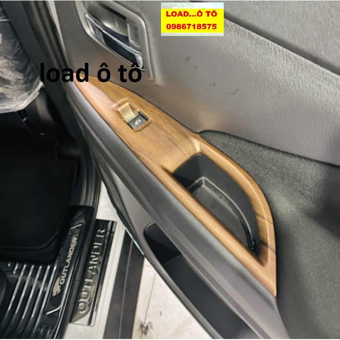 Ốp Nội Thất Vân Gỗ Xe Mitsubishi Outlander 2024-2018 Phanh Điẹn Tử Cao Cấp Nhất Thị Trường, Sẵn Keo Dán 3M