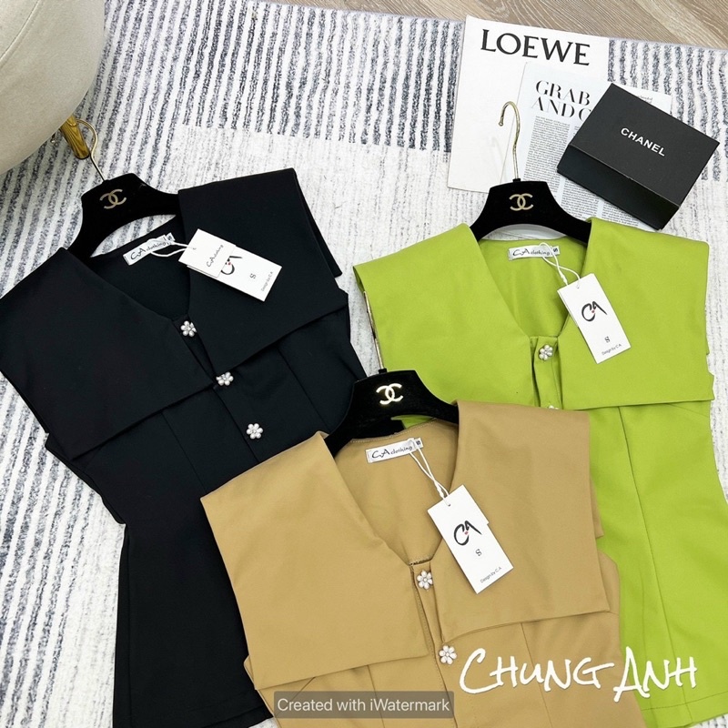 Áo sơ mi cổ vuông kaki chun khuy hoa