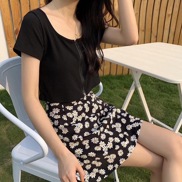 [Hot 2020] Chân váy ngắn chữ A Hoa Cúc màu đen trắng | BigBuy360 - bigbuy360.vn