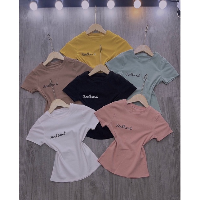 Áo thun Croptop cổ tròn tay ngắn phối chữ kí