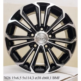 Thay mâm đúc 15inch lắp Toyota Camry, Zace, Hiace, Hilux, Previa