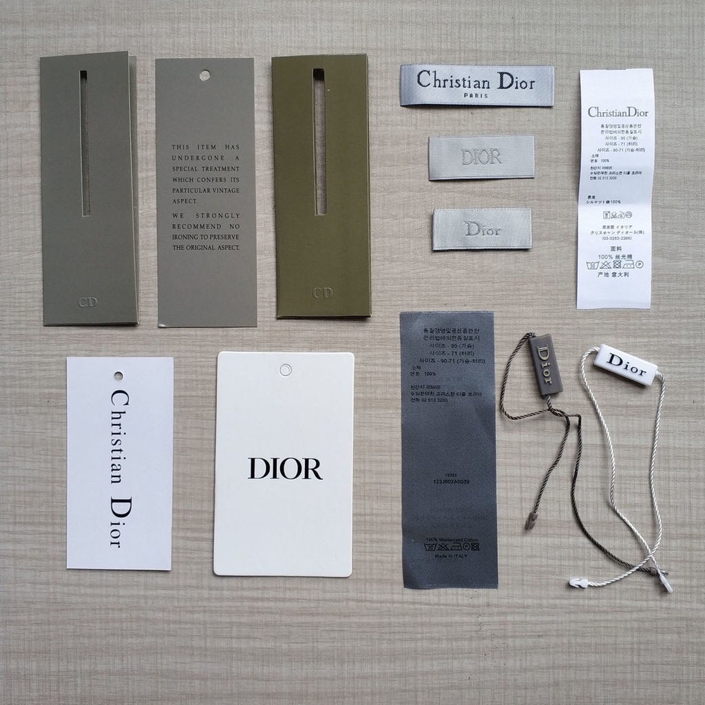Thẻ Nhãn Hiệu Treo Quần Áo In Logo Chính Hãng