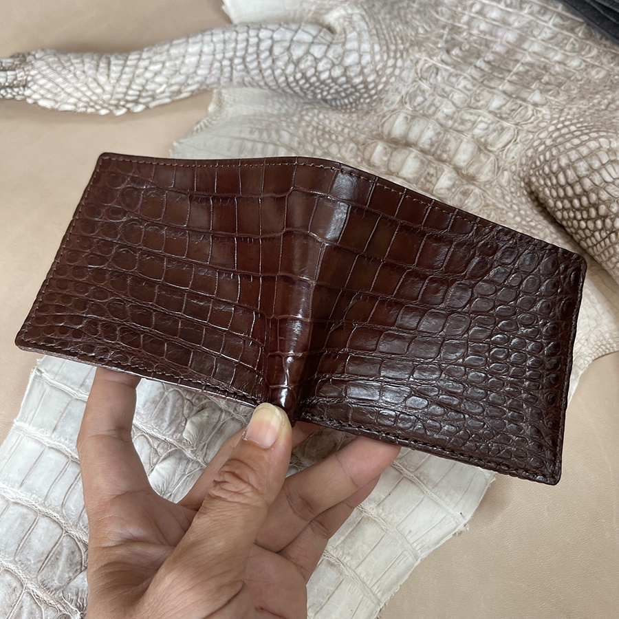 Ví Nam 2 Mặt Da Cá Sấu Thật Phần Da Bụng Trơn Màu Nâu Đất ST68 Tặng Kèm Hộp Và Móc Khóa Cá Sấu Bảo Hành Da 24 Tháng