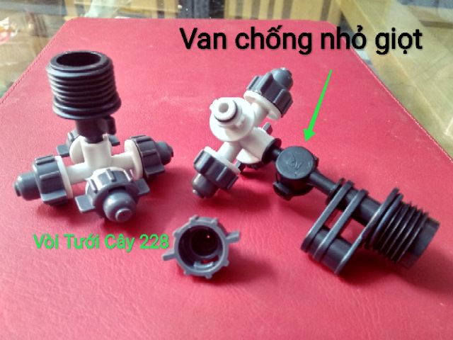 1 Chiếc vòi béc phun sương 4 cửa loại xịn Aqua Mate MN-4132 nhập khẩu Đài Loan Ren 21