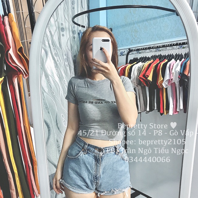 Áo croptop tay ngắn khoét ngực | BigBuy360 - bigbuy360.vn