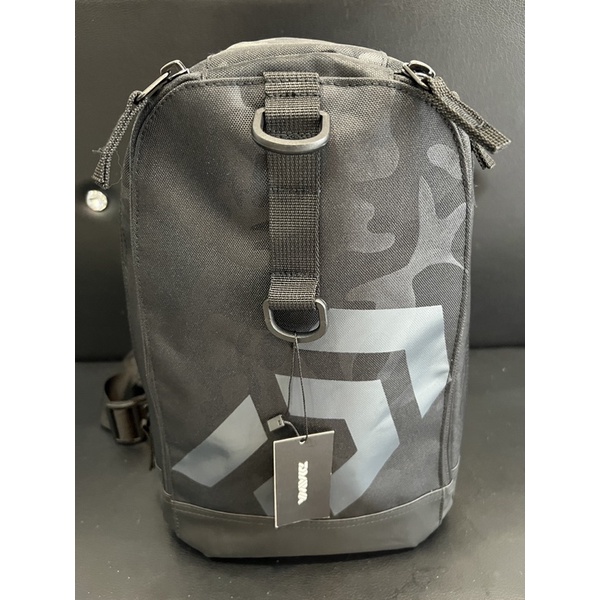 Túi đeo daiwa đạt chuẩn 100%  chât liệu siêu đẹp