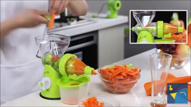 Máy xay ép đa năng Manual Juicer quay tay màu xanh