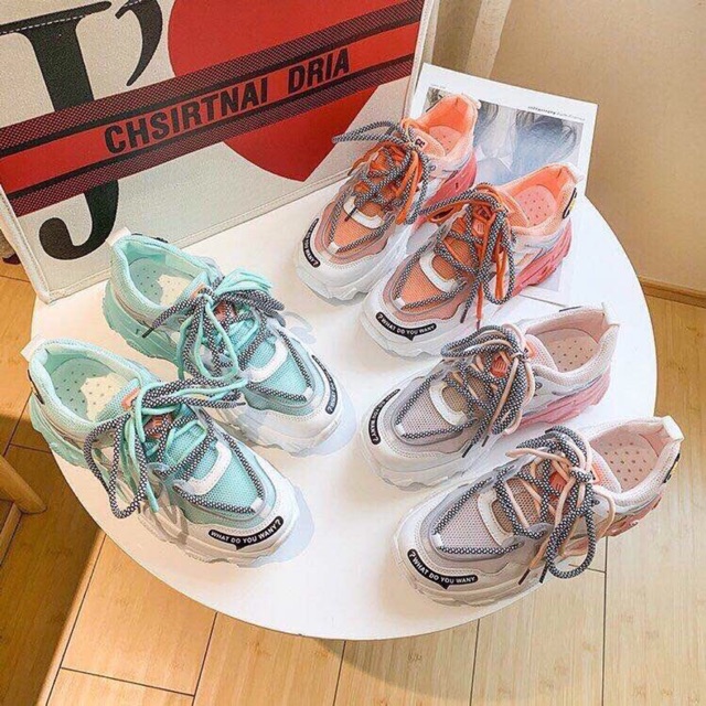 Giày sneaker đế chấm bi pha mày mẫu mã mới nhất năm 2020