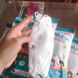 Khẩu trang trẻ em