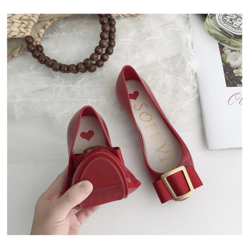 Giày búp bê khoá vuông nhựa dẻo mềm thơm Soervimy - Chọn lùi 1 size