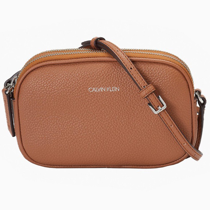 Túi đeo chéo Calvin Klein Pebble Dual Compartment Crossbody Bag