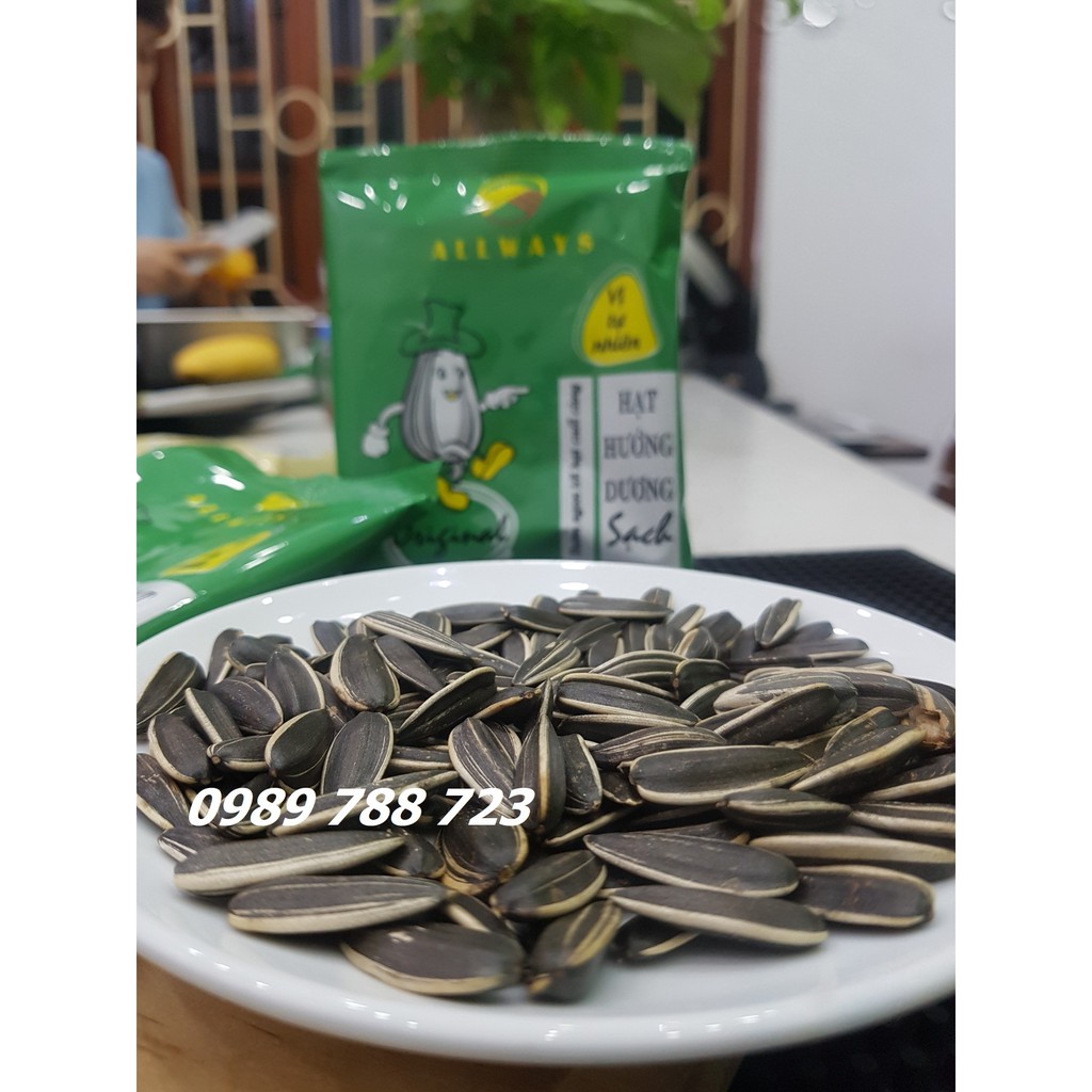 ComBo 6 gói Hạt hướng dương Nguyên vị 60g- vị Dừa gói 50g