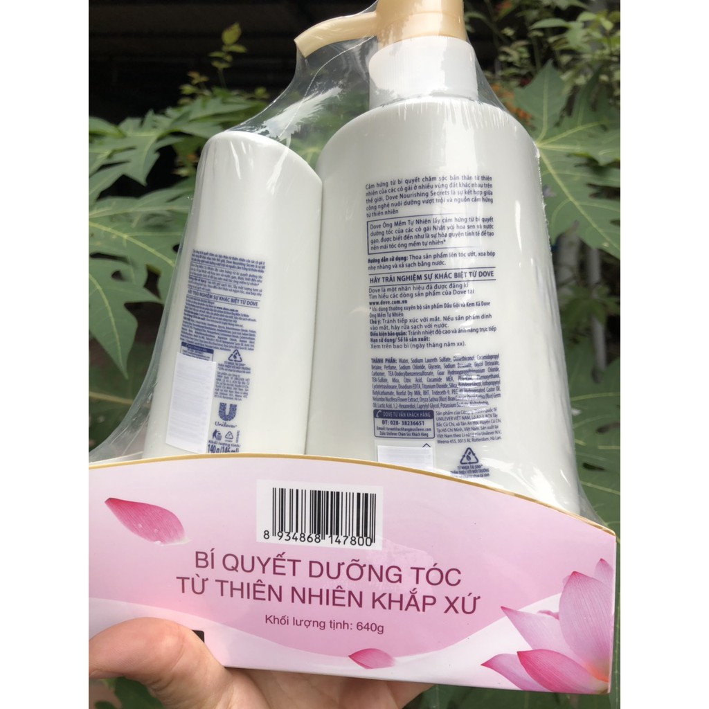 DẦU GỘI DOVE NOURISHING SECRETS ÓNG MỀM TỰ NHIÊN 650g có quà tặng