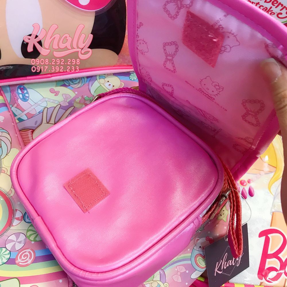 Túi đeo chéo vuông hình mèo Hello Kitty sọc caro màu hồng cho bé gái (Thái Lan) - 3009KT024150 - (15x5x15cm)