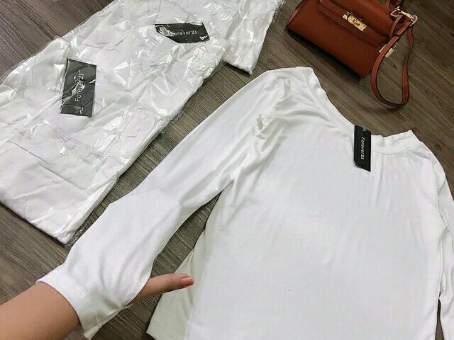 ÁO LỆCH VAI XỎ NGÓN COTTON CAO CẤP ( Trắng/Đen ) | BigBuy360 - bigbuy360.vn