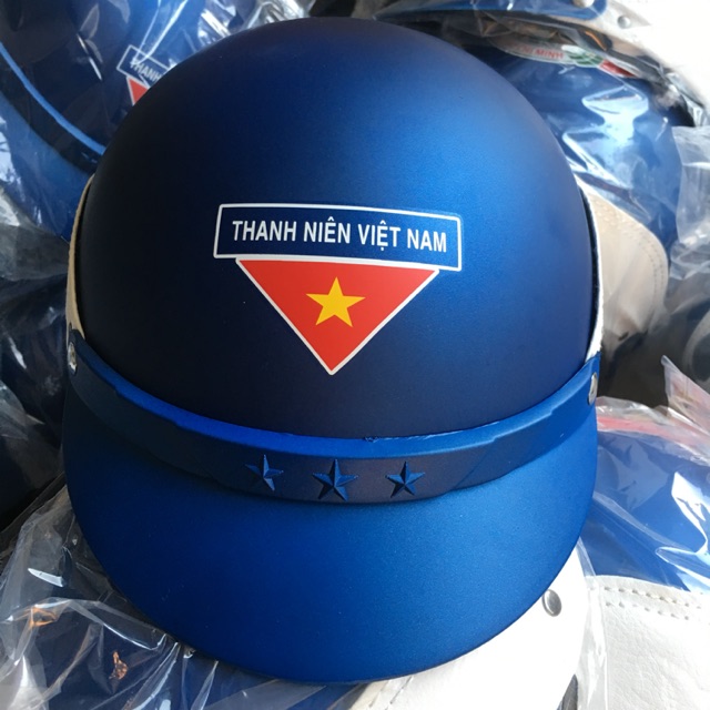Mũ bảo hiểm thanh niên Việt Nam