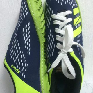 Giày đá bóng dành cho học sinh Soccershoes
