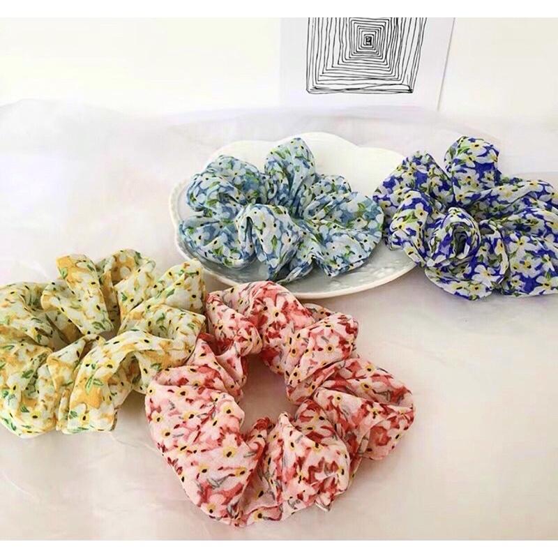 Dây cột tóc scrunchie tone màu vàng cam phong cách thời trang cho nữ