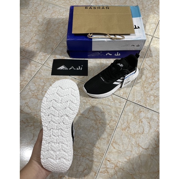 Giày Unisex BASHAN Nội Địa Trung Nhẹ Tâng Thoáng Khí Size 39 43