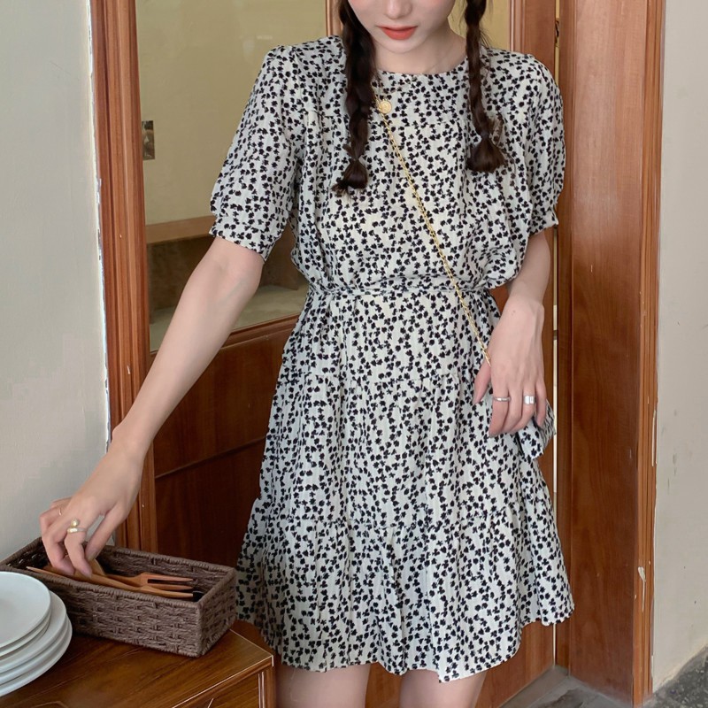 Đầm Thời Trang Nhấn Eo Họa Tiết Bông Hoa Phong Cách Vintage | BigBuy360 - bigbuy360.vn