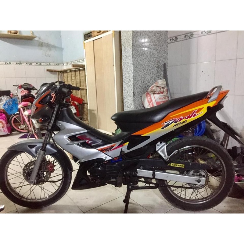 Tem dán xe DASH, Tem Nova Dash 2001 Thailand