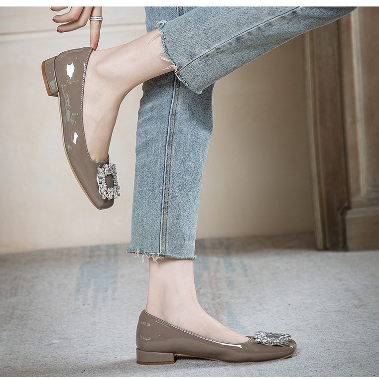 Giày Cao Gót Mũi Vuông Chất Liệu Da Bóng Phong Cách Retro Cho Nữ Size 32 33 34