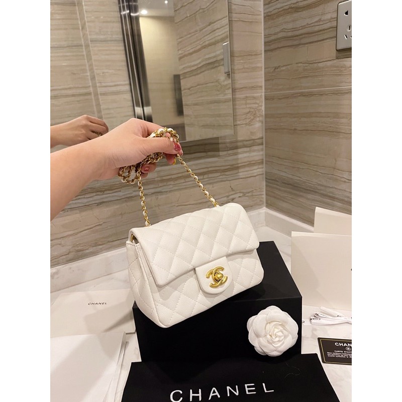 Túi xách Chanel màu trắng size 17cm rất đẹp