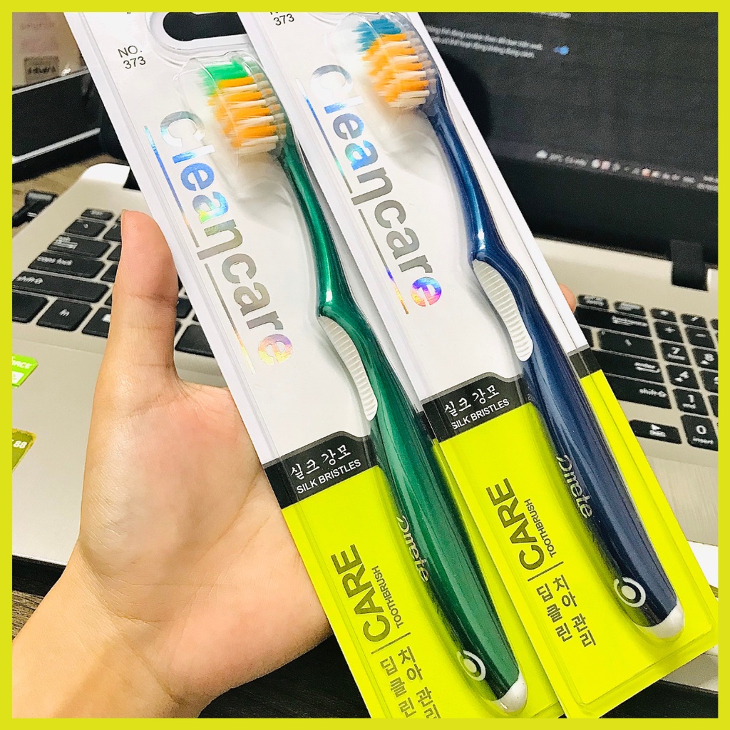 Bàn chải đánh răng Cleancare 373