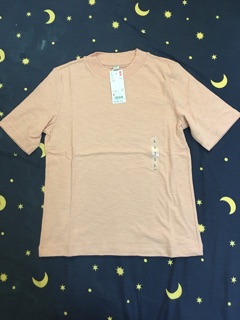 Phông nam cổ tròn uniqlo