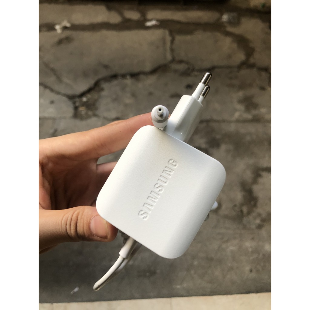 sạc laptop Samsung 19v 2.37a 45W