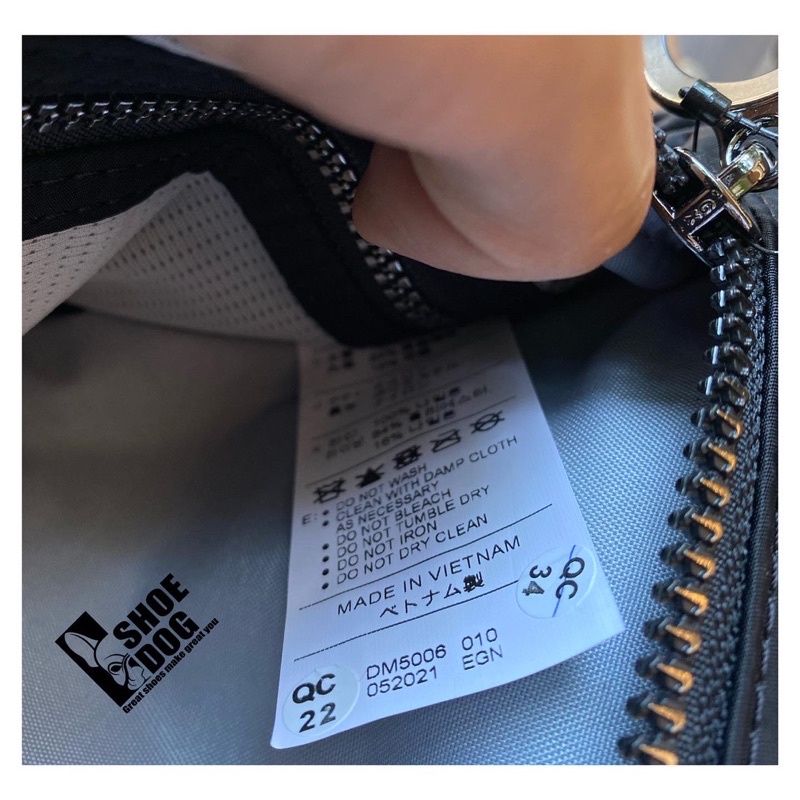 [Chính hãng hàng store]Túi Nike đeo chéo màu đen unisex nam nữ authentic 100%
