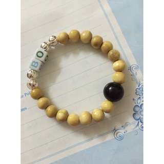 Follow9k vòng dâu tằm mix tên kèm đá phong thuỷ