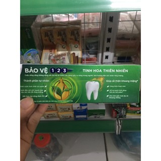 Kem đánh răng P/S trà xanh (190g)