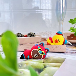 Gác đũa gấu brown và vịt sally( có ảnh fb)