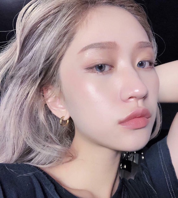 Kem Lót Bắt Sáng Etude House Glow On Base Shimmer Glam