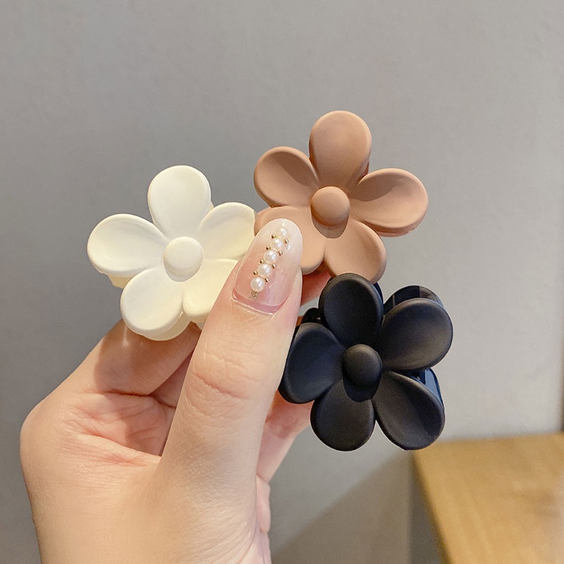 Kẹp Tóc Mini Hình Trái Tim Màu Nâu Bằng Acrylic Phong Cách Hàn Quốc