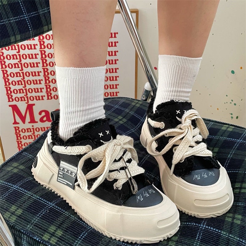 Giày thể thao xve vải đế cao su