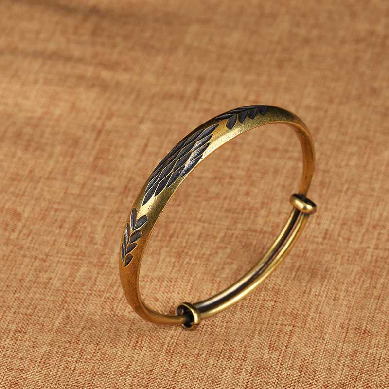 Vòng tay đồng nguyên chất nhiều thiết kế sang trọng cho nam và nữ