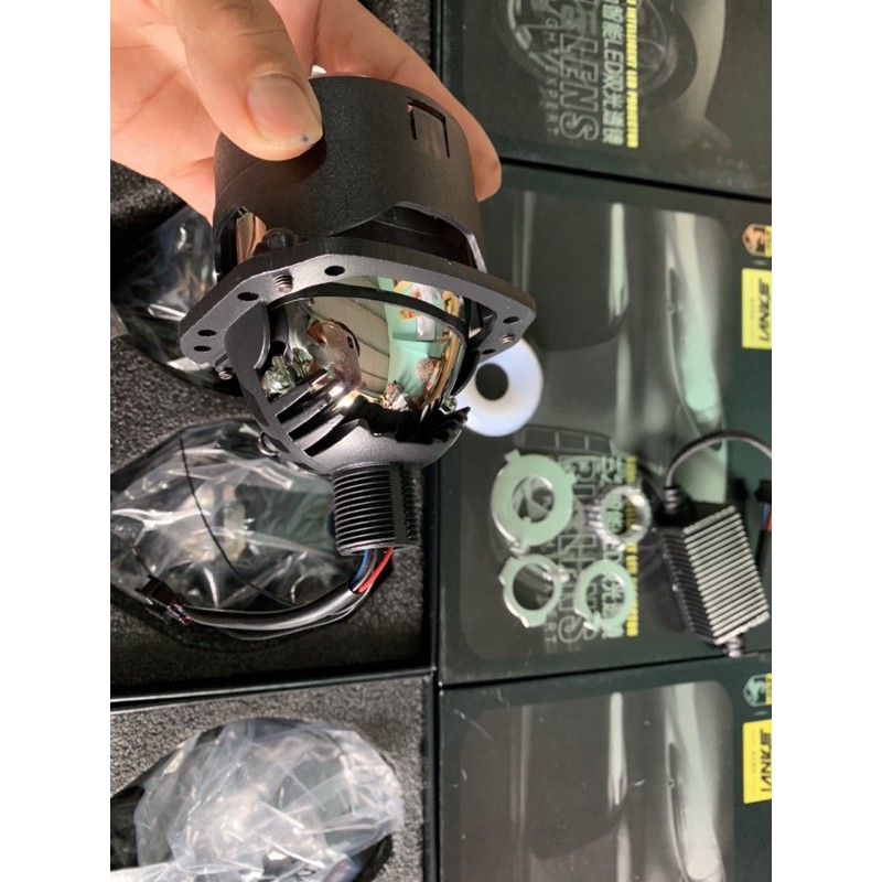 Bi Led Sanvi S8 2,5" Gắn Như Zin Giá 1 Bóng BH 15 Tháng