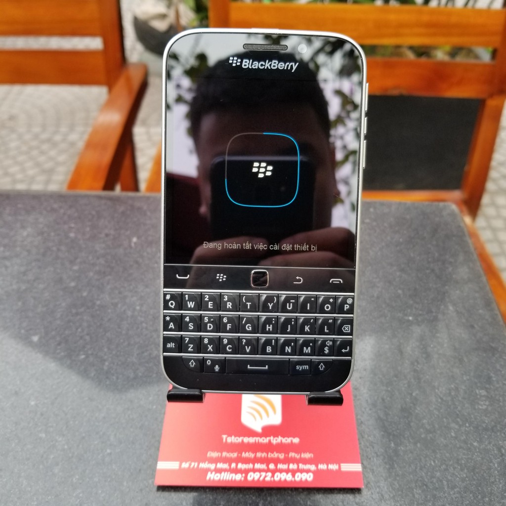 Điện thoại Blackberry Classic Q20 RAM 2GB Đẳng Cấp Doanh Nhân xách tay Mỹ | BigBuy360 - bigbuy360.vn