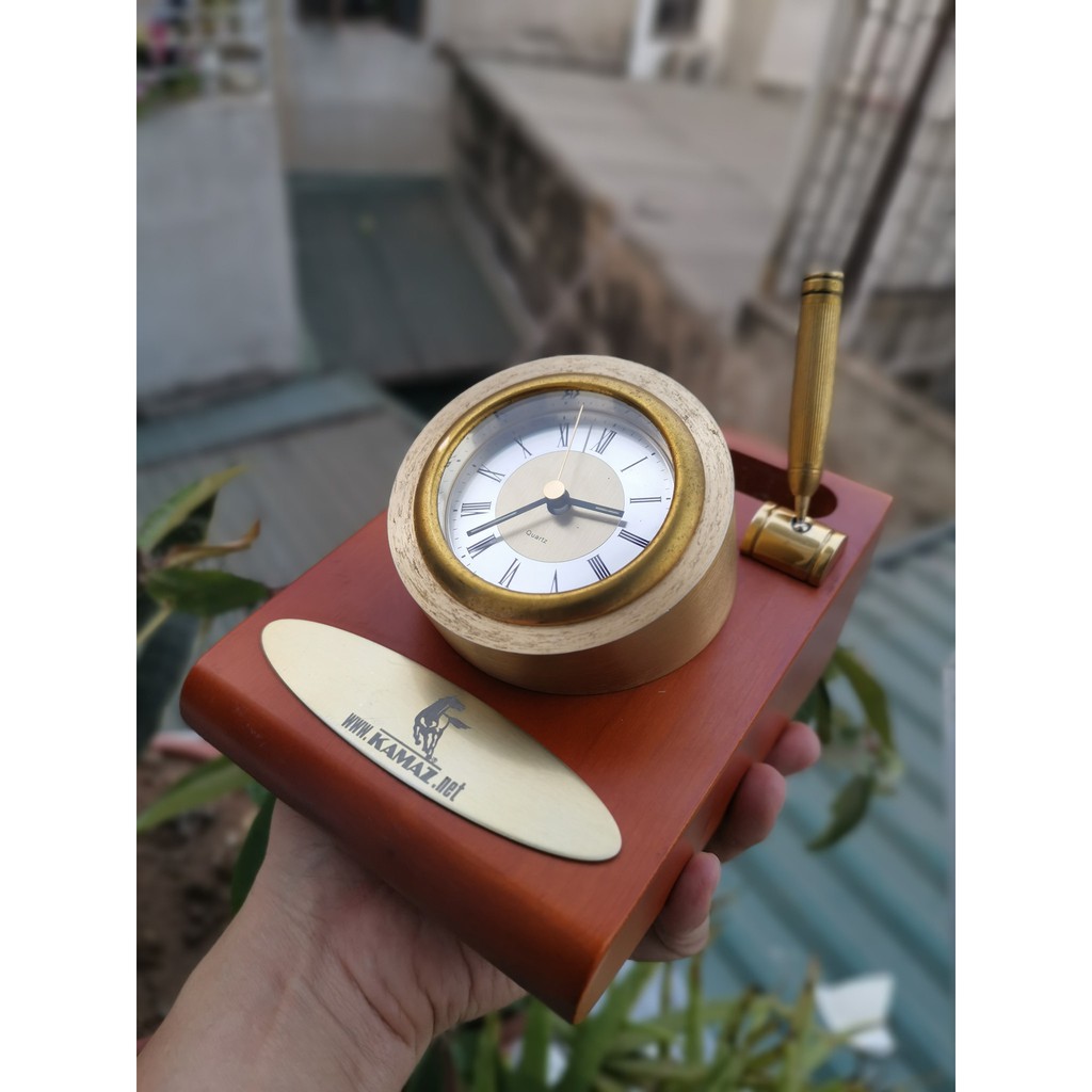 Đồng hồ để bàn kiêm dock đặt điện thoại và cắm bút Kamaz vật liệu gỗ, kim loại