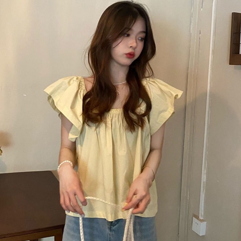 Áo Trễ Vai Ngắn Tay Kèm Quần Ngắn Thời Trang Nữ Tính