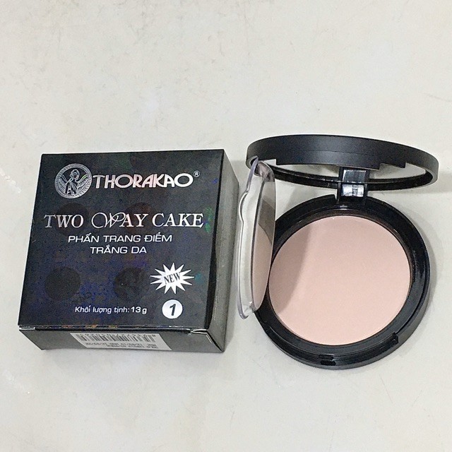 Phấn trang điểm trắng da 13g Thorakao - phấn nhũ, kim tuyến nhẹ