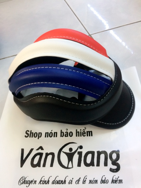 Nón bảo hiểm thể thao