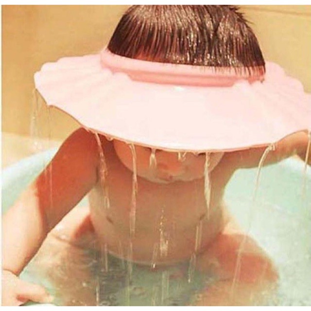Mũ hỗ trợ tắm và gội đầu độc đáo tiện lợi dành cho trẻ em