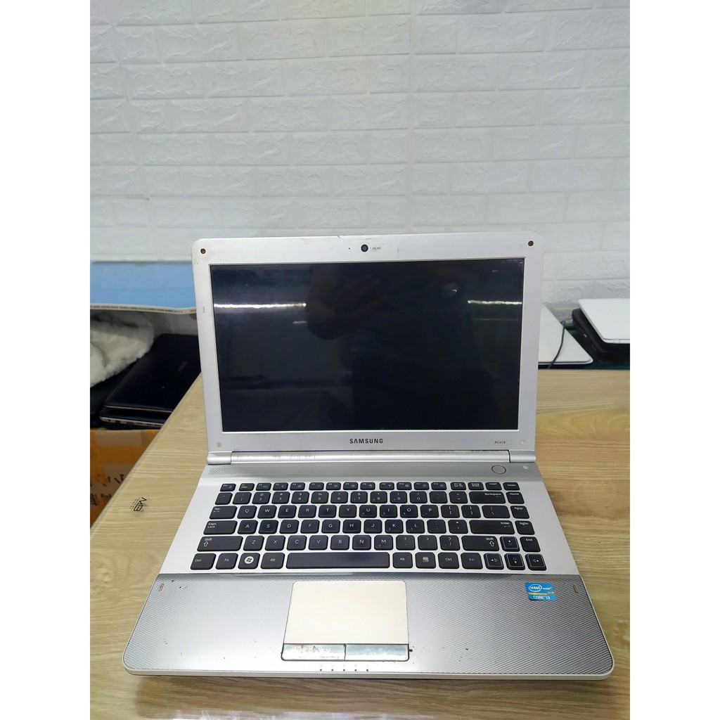 Laptop cũ samsung RC418 - Core i3 2310M, chơi game , dùng tốt photoshop, Autocad